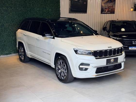 JEEP COMMANDER 1.3 T270 TURBO FLEX OVERLAND AT6 JEEP COMMANDER 1.3 T270 TURBO FLEX OVERLAND AT6